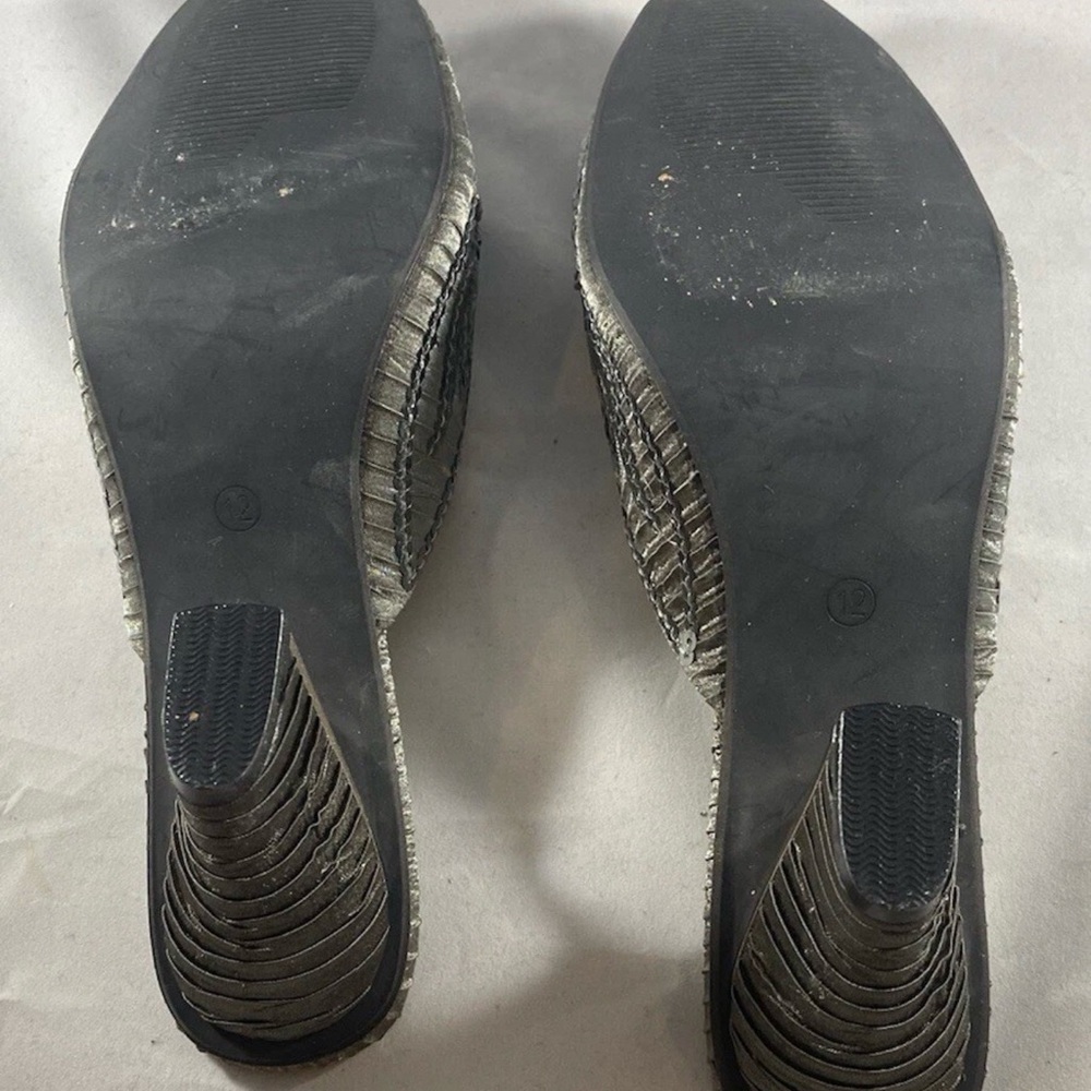 Women's Silver Sequin Flats - Picture 5 of 8